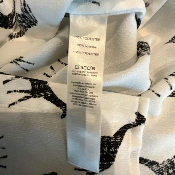 Chicos Womens White Black Giraffe Print Button Down Shirt Sz 1 US 8 Bell Sleeve - Picture 10 of 12